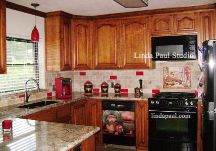 southwest kitchen with red tile accents